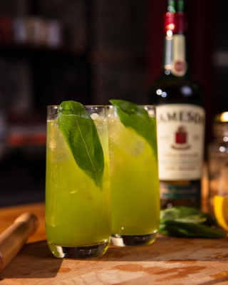  Whisky Based Summer Cocktails-TeluguStop.com