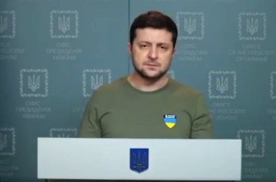 Zelensky Urges Ukrainians To 'go On The Offensive' Zelensky Urges Ukrainians To 'go On The Offensive'-TeluguStop.com