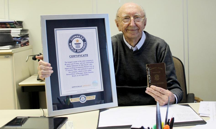  100 Years Old Brazil Man Celebrated 84 Years Of Working In The Same Company Deta-TeluguStop.com