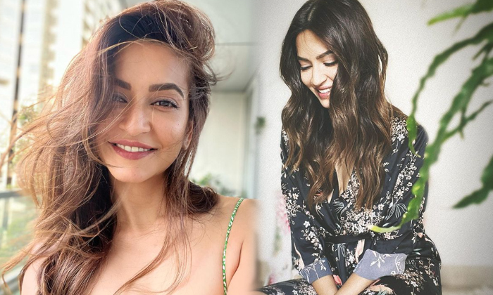 Actress Kriti Kharbanda Looks Simply Gorgeous In This Pictures-telugu Actress Photos Actress Kriti Kharbanda Looks Simpl High Resolution Photo