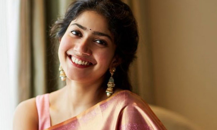  No Offers For Sai Pallavi In Tollywood,sai Pallavi,shyam Singha Roy,love Story,-TeluguStop.com