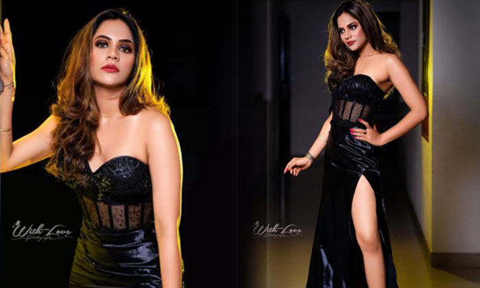 Alluring Images Of Bollywood Heroine Aishwarya Dutta-telugu Actress Photos Alluring Images Of Bollywood Heroine Aishwary High Resolution Photo