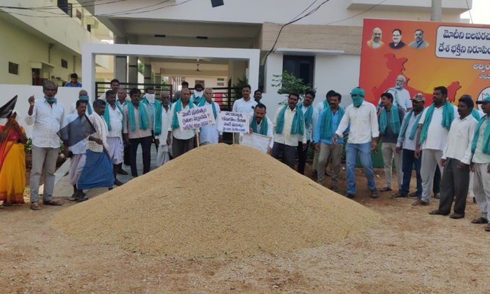 Farmers Surround Mp Arvind's House , Mp Arvind, Farmers , Nizamabad, Delhi, A Farmers Surround Mp Arvind's House , Mp Arvind, Farmers , Nizamabad, Delhi, A-TeluguStop.com