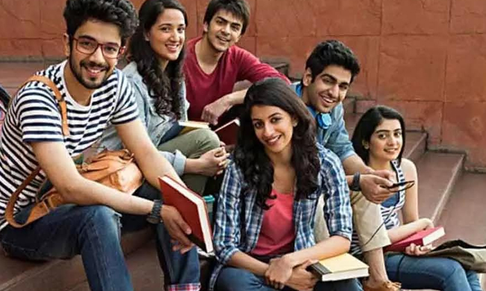  Indian Students Flock To Foreign Universities As Global Jobs Beckon, Global Tech-TeluguStop.com