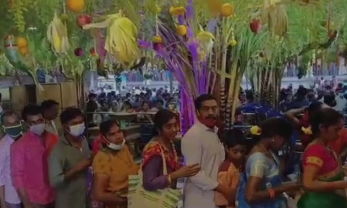  Devotees Flock To Vadapalli In East Godavari District, Popularly Known As Konase-TeluguStop.com