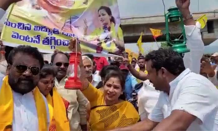 Telugu Andhra Pradesh, Bike, Mla Anita, Payakaravupeta, Raivaram Zone, Tdp-Polit Telugu Andhra Pradesh, Bike, Mla Anita, Payakaravupeta, Raivaram Zone, Tdp-Polit