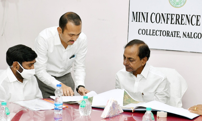  Cm Kcr Review On The Progress Of Nallagonda Development Works Directions To The-TeluguStop.com