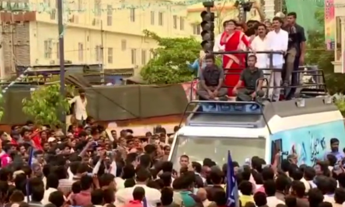  Sharmila's Interesting Comments On Padayatra , Sharmila, Padayatra, Ys Jagan , K-TeluguStop.com