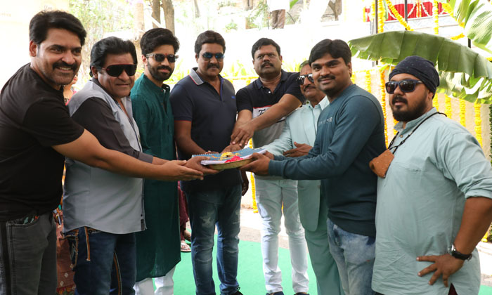  Dandamudi Box Office, Sai Sravanthi Movies Launch New Movie With Vishwant, Subha-TeluguStop.com