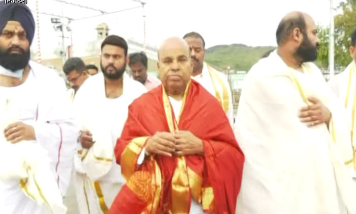  Many Celebrities Visited Thirumala Srivastava , Thirumala , Karnataka , Governo-TeluguStop.com