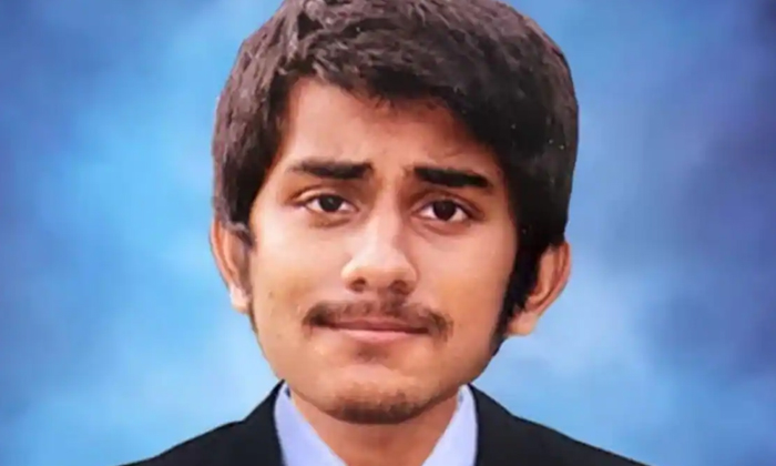  America  Indian Student Drowns In Pond In New Jersey , America ,  Indian Student-TeluguStop.com