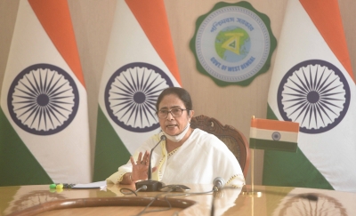  Bjp Conspiring To Divert Attention From Economic Disaster: Mamata-TeluguStop.com