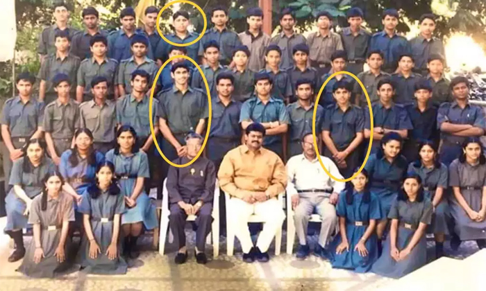  Childhood Pic Ram Charan Rana Daggubati And Allu Shirish Class 10 Group Photo Go-TeluguStop.com