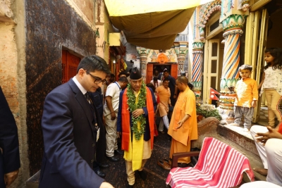  Deuba Lays Foundation Of Old-age Home In Varanasi-TeluguStop.com