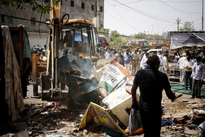  fight Was Between Hindus & Muslims, My Cold Drink Booth Was Neither Of Them-TeluguStop.com