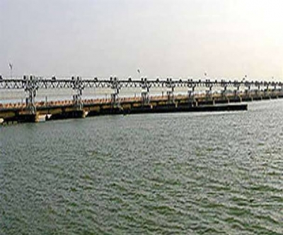  Govt To Sell Treated Sewage Water To Power Plants Along The Ganga-TeluguStop.com