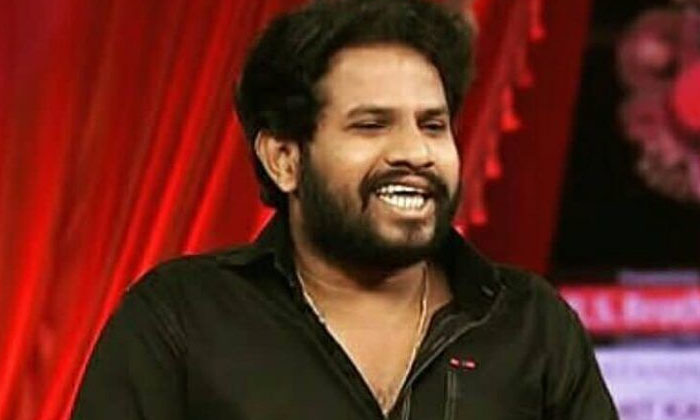  Hyper Aadi Fun With Navya Swamy Hyper Aadi, Navya Swamy, Dhee Show, Priyamani, S-TeluguStop.com