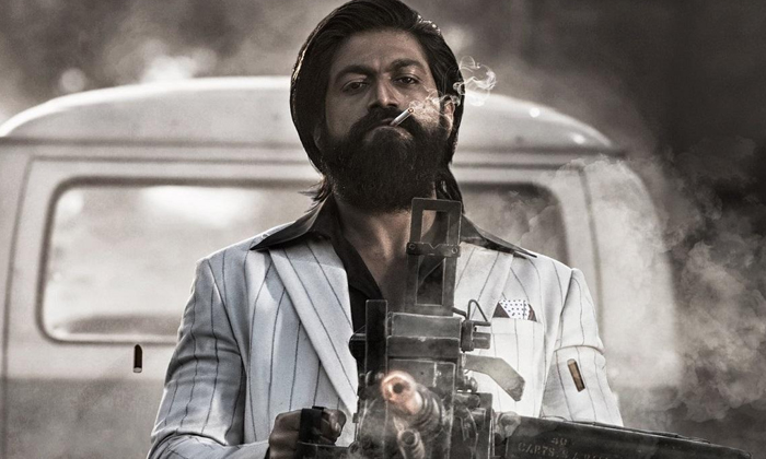  Kgf 2 Actors Remuneration Yash Raveena Tandon Sanjay Dutt Srinidhi Shetty Detail-TeluguStop.com