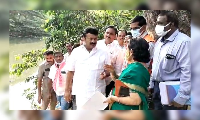  Minister Talasani Srinivas Yadav Inspects Mushirabad Constituency Drainage Works-TeluguStop.com