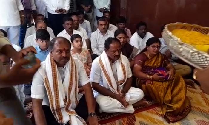 Noise On Indrakeeladri With New Ministers , Indrakeeladri , New Ministers , Ka Noise On Indrakeeladri With New Ministers , Indrakeeladri , New Ministers , Ka-TeluguStop.com