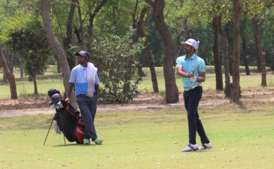  Pgti Golf: Amardeep Malik Leads In Delhi-ncr Open-TeluguStop.com