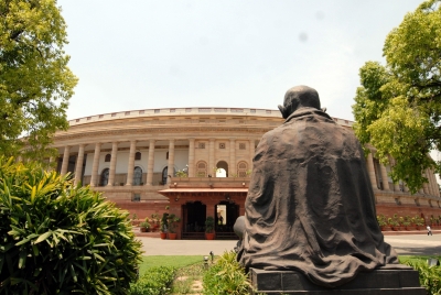  Rajya Sabha Adjourned Till 12 Pm Amid Ruckus Over Hike In Fuel Prices-TeluguStop.com