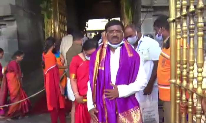 Former Mp Vivek Venkataswamy Sensational Comments , Bjp Executive Council Membe Former Mp Vivek Venkataswamy Sensational Comments , Bjp Executive Council Membe-TeluguStop.com