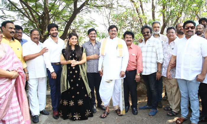  Varun Sandesh On Sohel Sv Krishna Reddy Organic Mama Hybrid Alludu Movie Varun S-TeluguStop.com