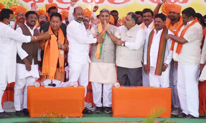 Telangana Bjp Padayatra Strategy At Field Level Will It Work Details, Bjp Party, Telangana Bjp Padayatra Strategy At Field Level Will It Work Details, Bjp Party,-TeluguStop.com
