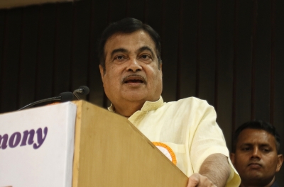  'the Kashmir Files' Brought Out True History Of Valley: Gadkari-TeluguStop.com