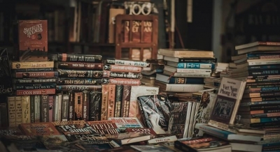  This Quiet French Book Corner In Jaipur Speaks Of India-france Connect!-TeluguStop.com