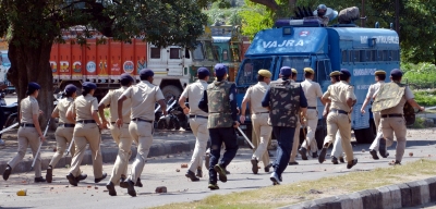  Top Police Officials Shifted After Clash In Patiala, Mobile Internet Services Sh-TeluguStop.com