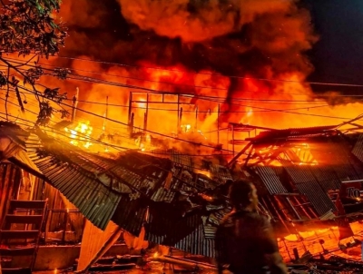  1 Killed, 5 Injured In Indonesian Oil Refinery Fire-TeluguStop.com