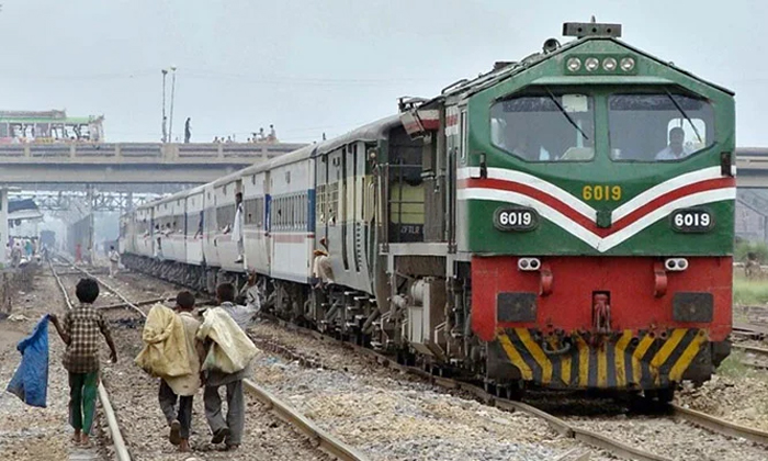 Telugu India, Indiapakistan, India Trains, Indian Railway, Pakistan, Pakistan Tr