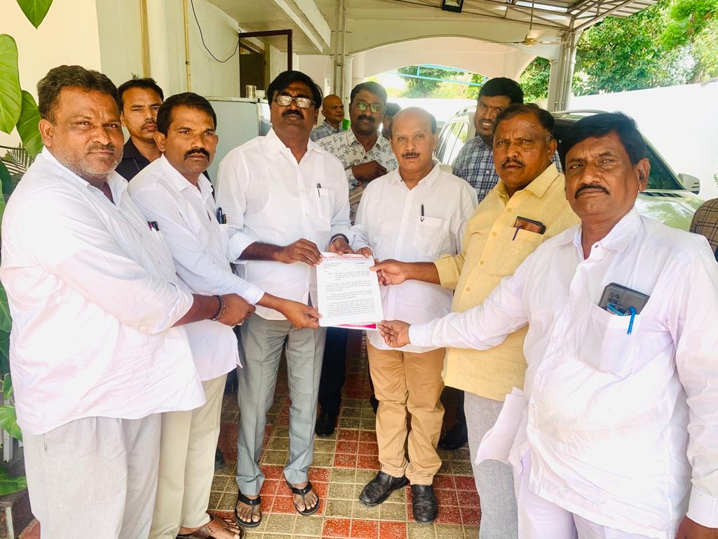 714 Cancel Geo: - Trs Kv Union Requests Minister Puvada 714 Cancel Geo: - Trs Kv Union Requests Minister Puvada-TeluguStop.com