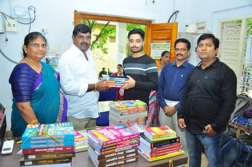 Donation Of Books Worth Rs. 15,000 To The District Central Library Donation Of Books Worth Rs. 15,000 To The District Central Library-TeluguStop.com
