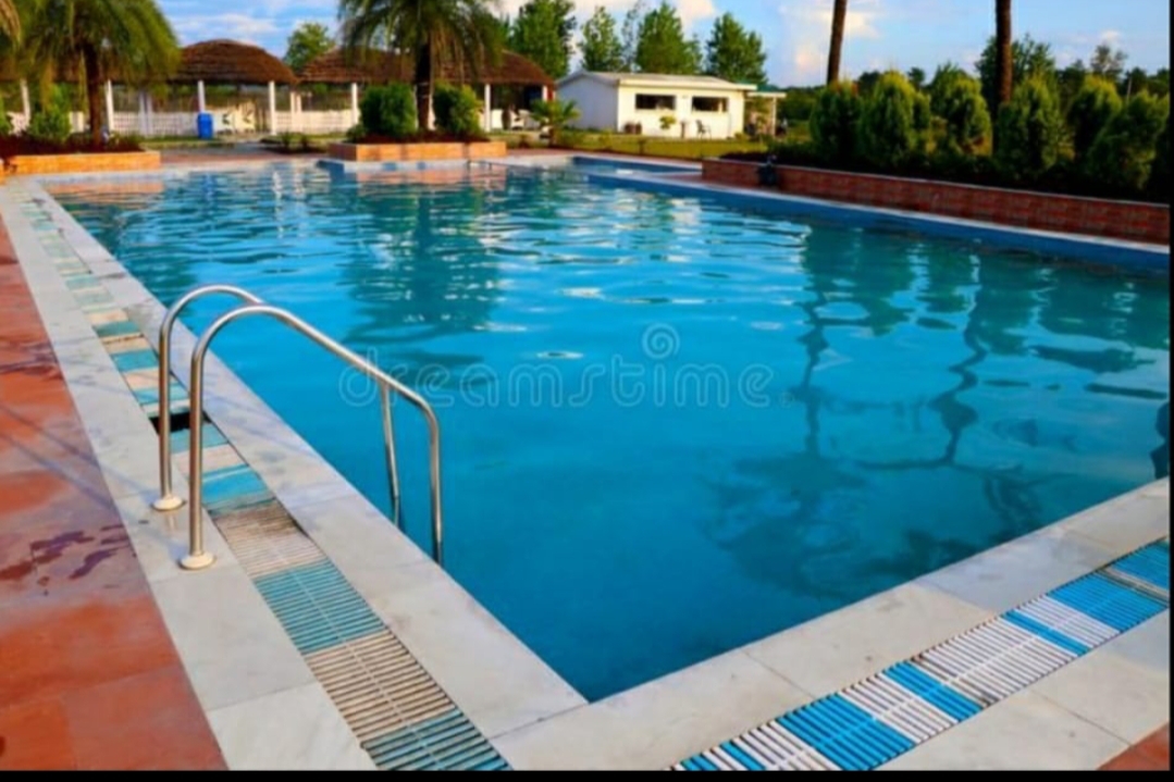  Secret Camera In The Swimming Pool-TeluguStop.com