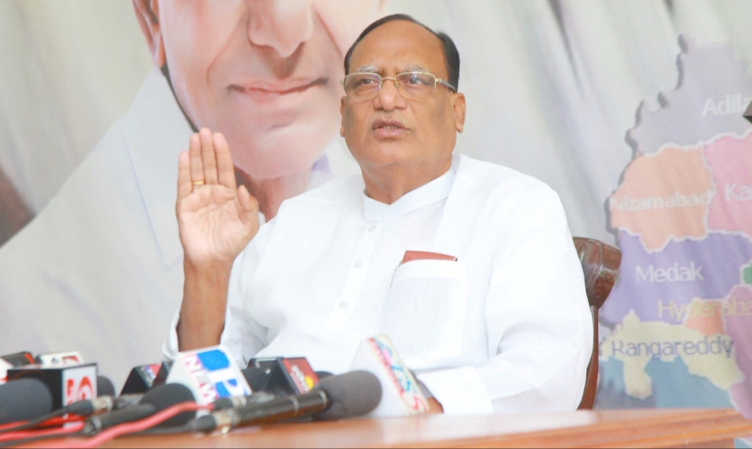  Gutta Warning To Bjp And Congress Leaders-TeluguStop.com