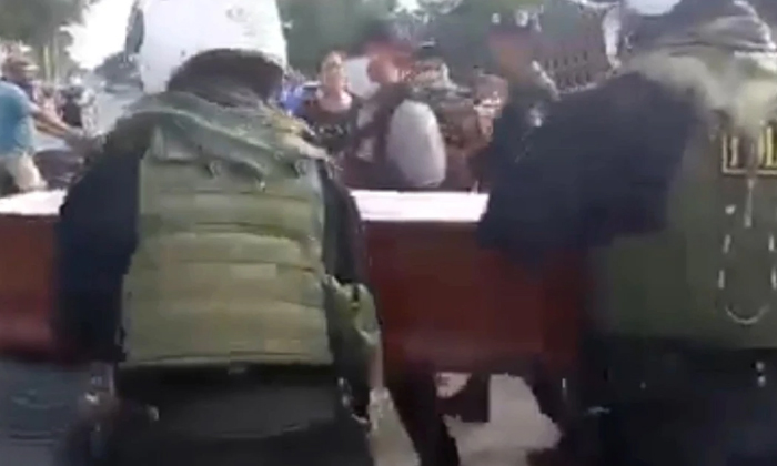  Viral Horrible Noises From The Coffin Shock If You Open Anything, Peru , Lambay-TeluguStop.com