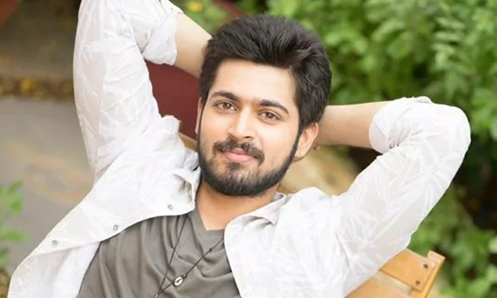 Another Young Hero Support For Bindu Madhavi Hugely Increased Her Support, Bindu Another Young Hero Support For Bindu Madhavi Hugely Increased Her Support, Bindu-TeluguStop.com