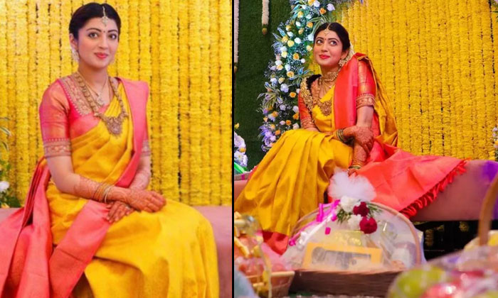  Actress Praneeth Celebrates Baby Ceremony Photos Go Viral Actress Praneeth, Toll-TeluguStop.com