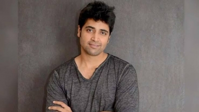  Adivi Sesh: I Can't Be Major Sandeep, But I Can Be His Parents' Second Son-TeluguStop.com