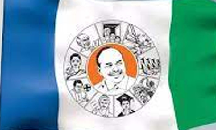  Struggle In Ysrcp Leaders At Vishaka West Constituency , Andhra Pradesh, Ysrcp,-TeluguStop.com