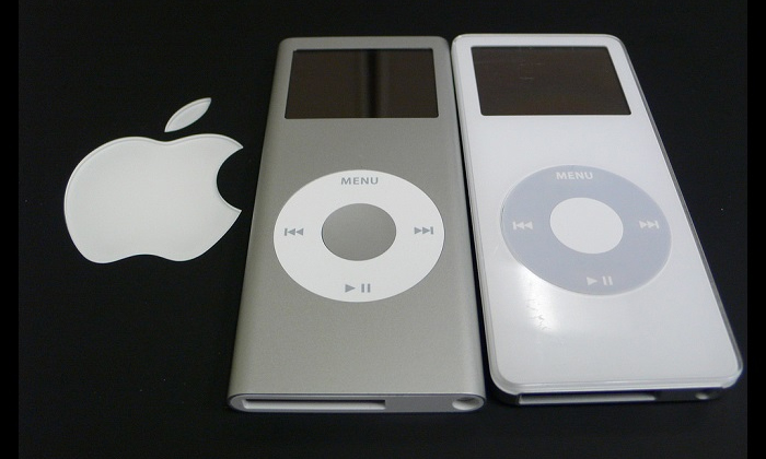  Apple Stops Production Of Popular Music Player Ipod Details, Apple, Bad News, La-TeluguStop.com