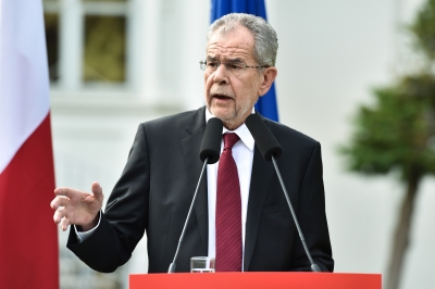 Austrian President Van Der Bellen To Run For Second Term Austrian President Van Der Bellen To Run For Second Term-TeluguStop.com