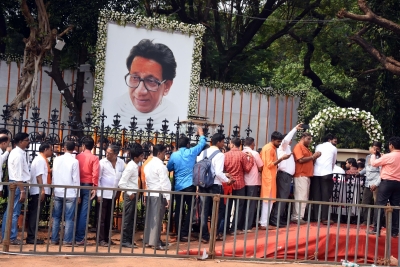  Balasaheb Thackeray Rated Most Influential Political Leader Of Mumbai-TeluguStop.com