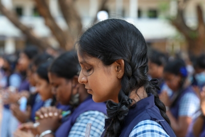  Class 10 Exams Begin In Telangana After 2-yr Covid Gap-TeluguStop.com