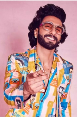  'closet Writer' Ranveer Singh Talks About The Power Of Tragic Humour (ians Inter-TeluguStop.com