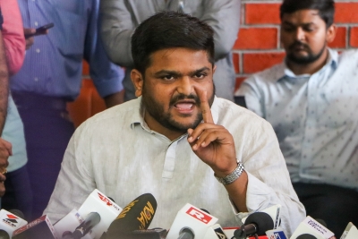  Congress Trying To Damage Hindu Religion: Hardik Patel-TeluguStop.com