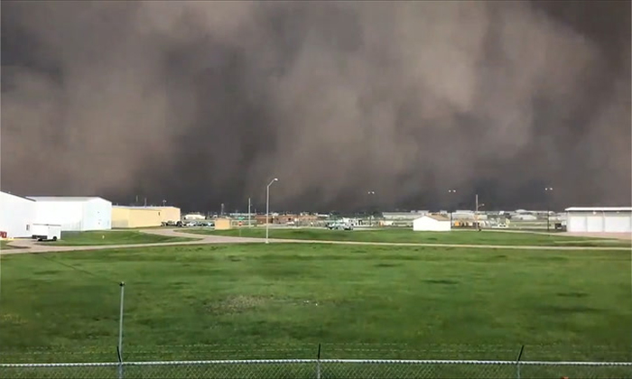  Dust Storm Turns Day Into Night In Us Upper Mid West Province Details, Afternoon-TeluguStop.com